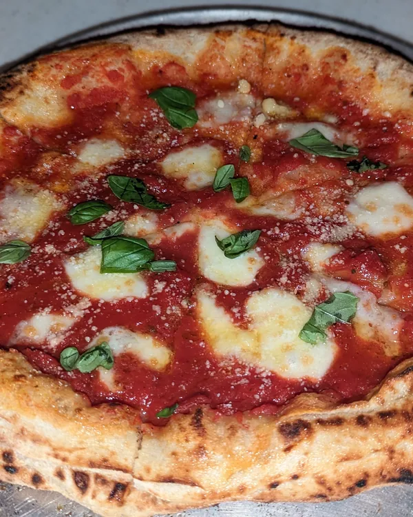 Margherita pizza